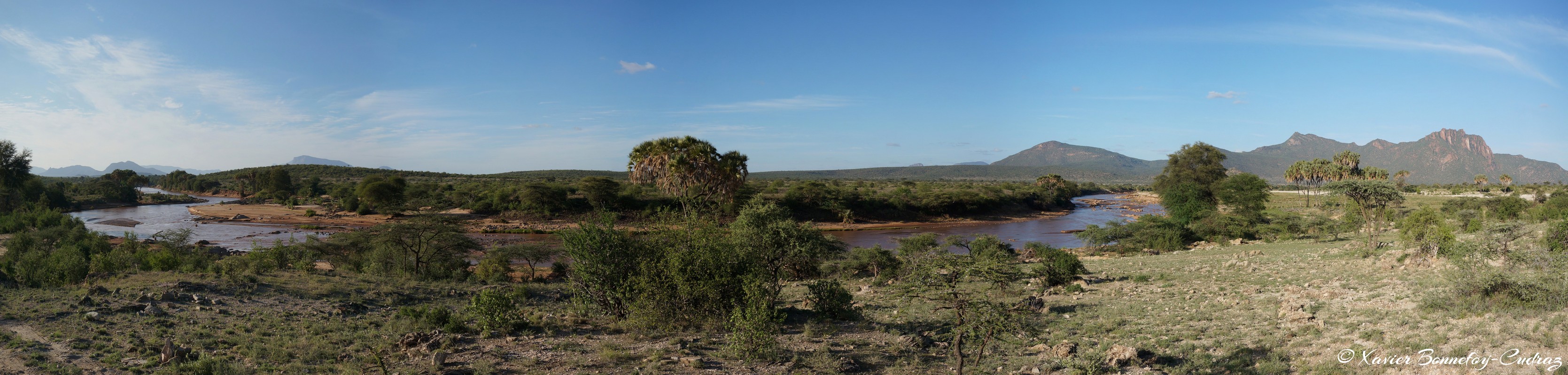 Shaba - Panorama Ewaso Ngiro river
Mots-clés: Archers Post geo:lat=0.65208900 geo:lon=37.72931300 geotagged KEN Kenya Samburu Isiolo Shaba National Reserve Ewaso Ngiro river Riviere Montagne panorama