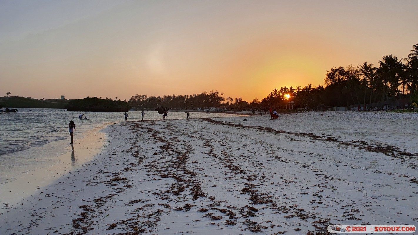 Watamu bay - Sunset
Mots-clés: plage Mer sunset KEN Kenya Kilifi Watamu