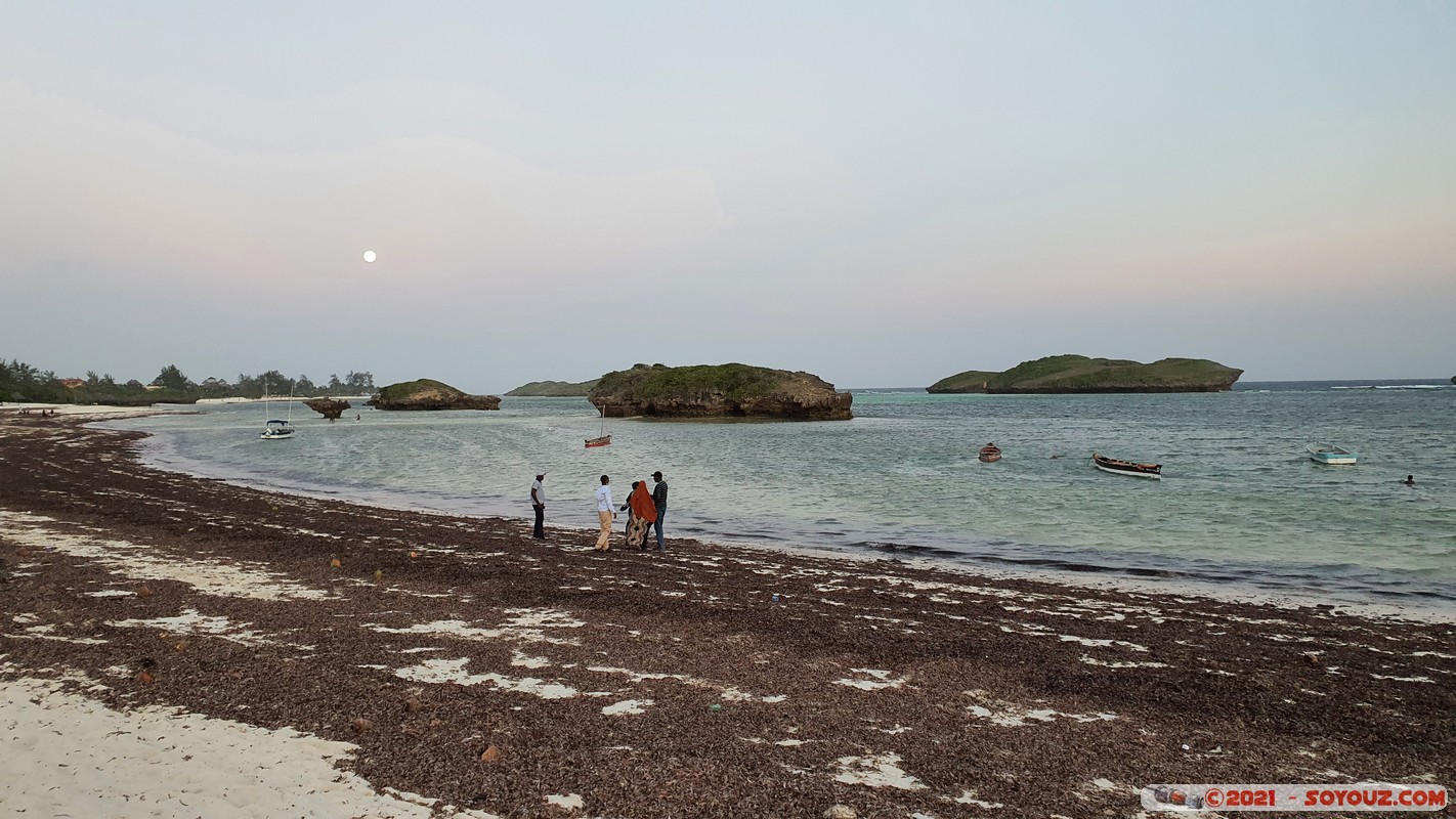 Watamu bay - Sunset
Mots-clés: plage Mer KEN Kenya Kilifi Watamu personnes Lune