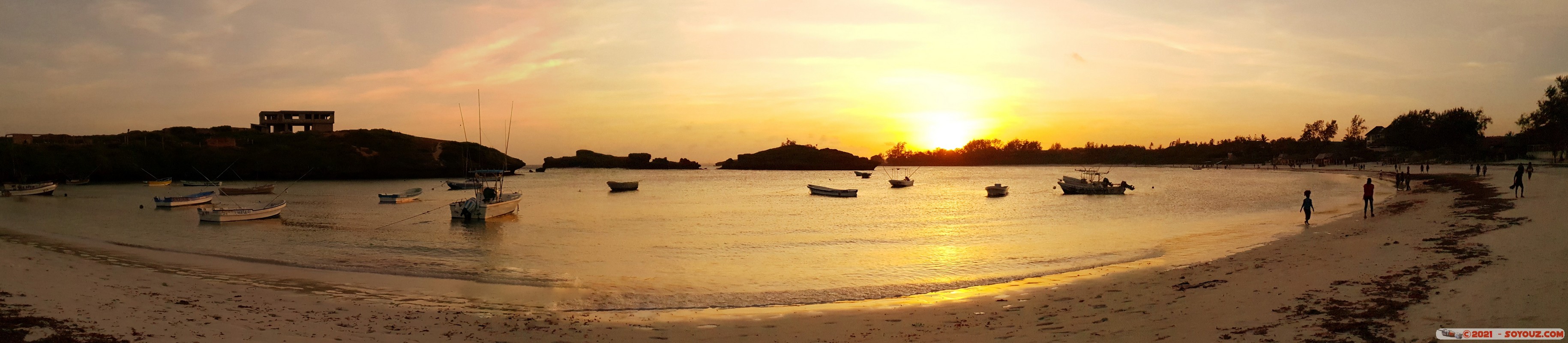 Watamu - Blue Lagoon - Sunset - panorama
Mots-clés: sunset Blue Lagoon KEN Kenya Kilifi Watamu panorama