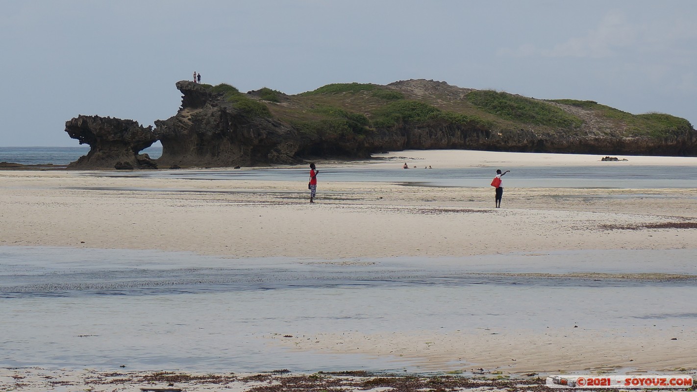 Watamu bay
Mots-clés: geo:lat=-3.34702821 geo:lon=40.03334887 geotagged KEN Kenya Kilifi Watamu plage Mer Watamu bay