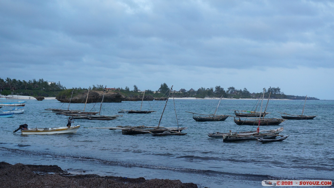 Watamu bay
Mots-clés: geo:lat=-3.35406726 geo:lon=40.02370335 geotagged KEN Kenya Kilifi Watamu plage Mer Watamu bay bateau sunset