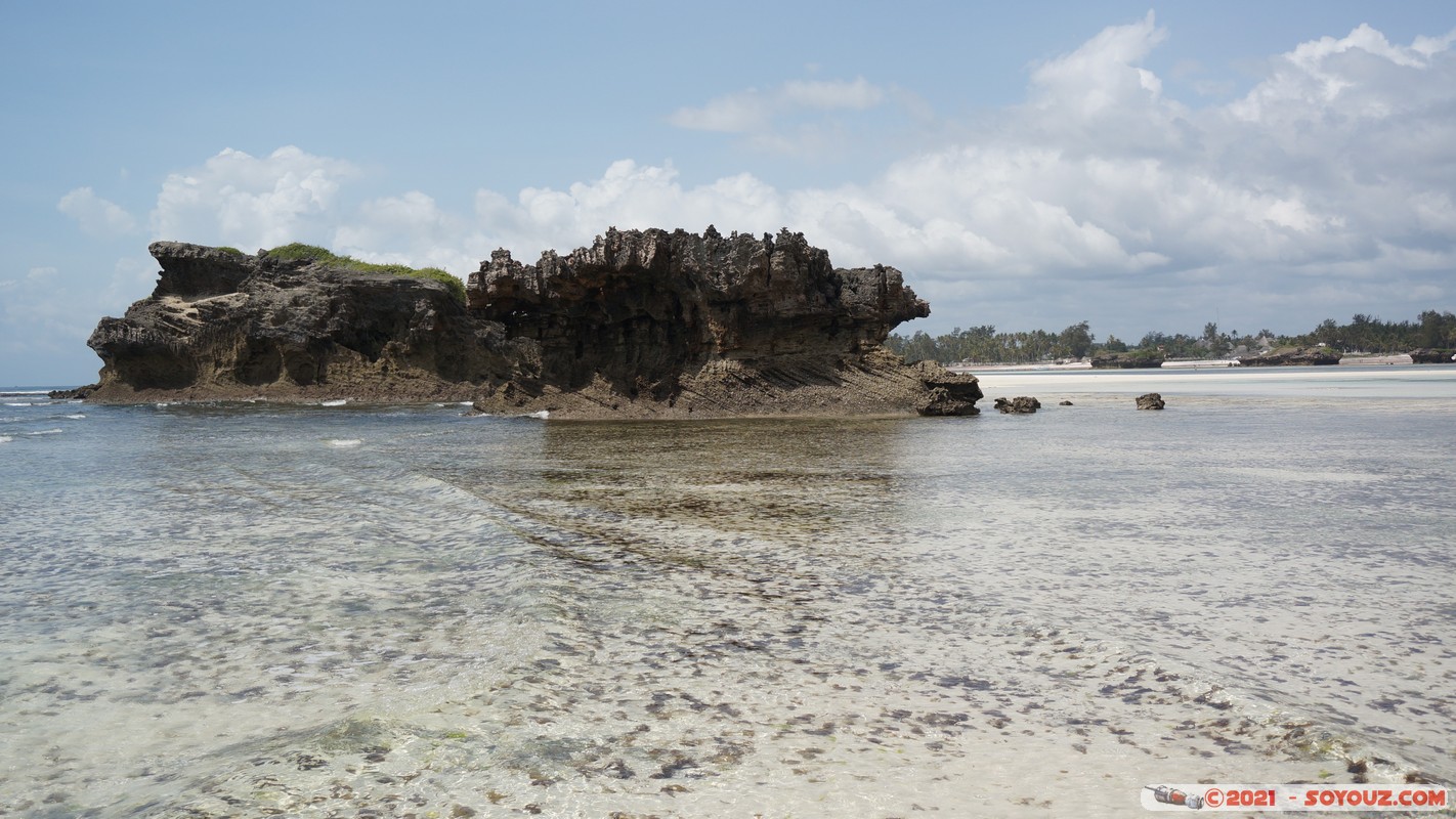 Watamu bay
Mots-clés: geo:lat=-3.34681063 geo:lon=40.03504029 geotagged KEN Kenya Kilifi Watamu plage Mer Watamu bay