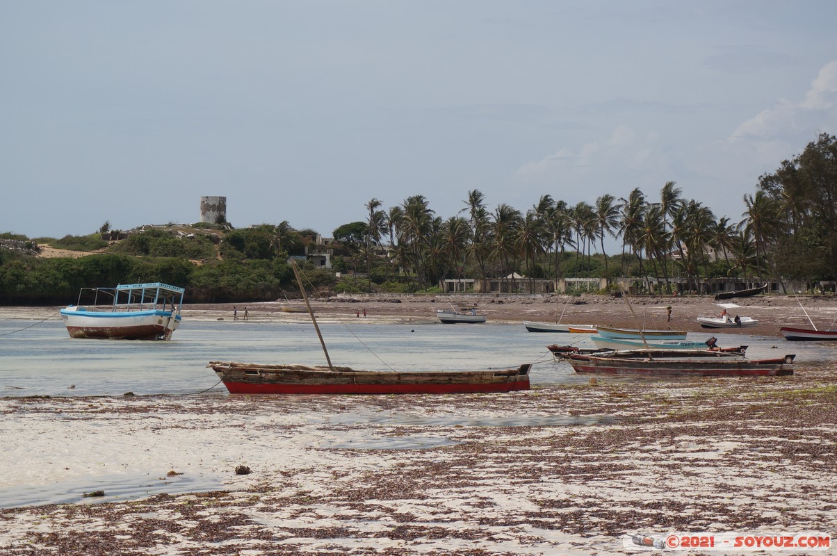 Watamu bay
Mots-clés: geo:lat=-3.35132255 geo:lon=40.02488232 geotagged KEN Kenya Kilifi Watamu plage Mer Watamu bay bateau