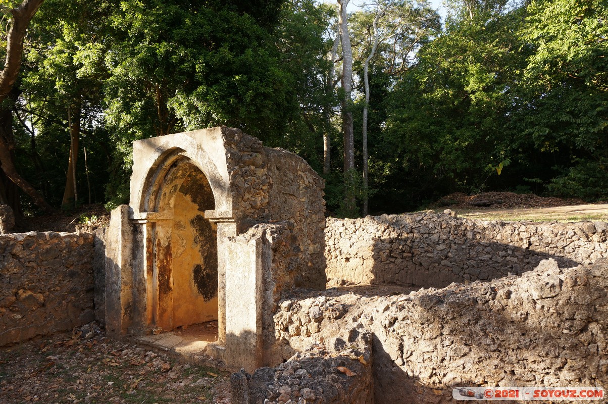 Watamu - Gede Ruins - Mosque of the Long Conduit
Mots-clés: Gedi geo:lat=-3.30919257 geo:lon=40.01722087 geotagged KEN Kenya Kilifi Gede Ruins Ruines Mosque of the Long Conduit Mosque Watamu