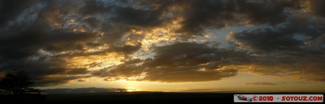 Lake Nakuru National Park - Sunset
Mots-clés: sunset Lumiere