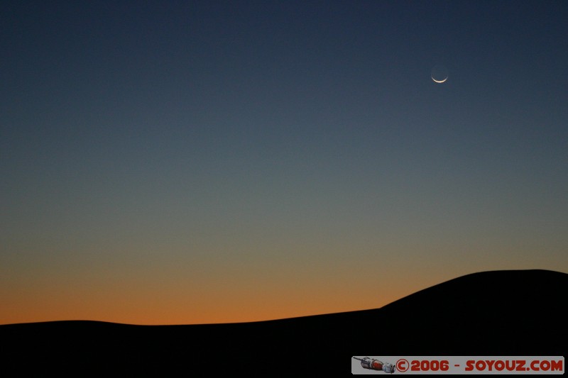 Nouvelle Lune
Mots-clés: lune moon landscape