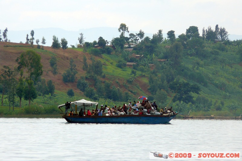 Lac Kivu
Mots-clés: Lac personnes bateau
