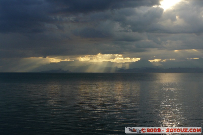 Goma - Coucher de Soleil sur le lac Kivu
Mots-clés: sunset Lac