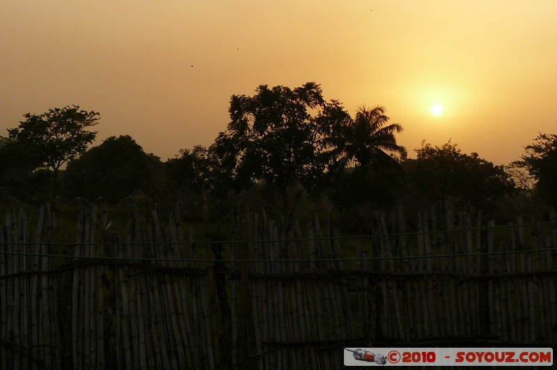 Coucher de Soleil sur Dungu
Mots-clés: sunset