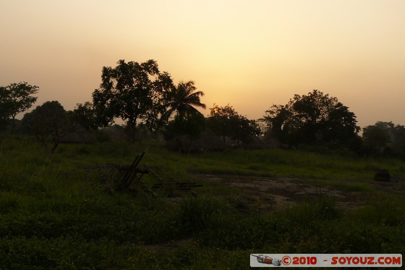 Coucher de Soleil sur Dungu
Mots-clés: sunset