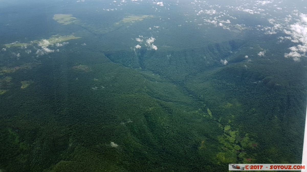 Haut Katanga - Vol Lubumbashi / Manono
Mots-clés: vue aerienne