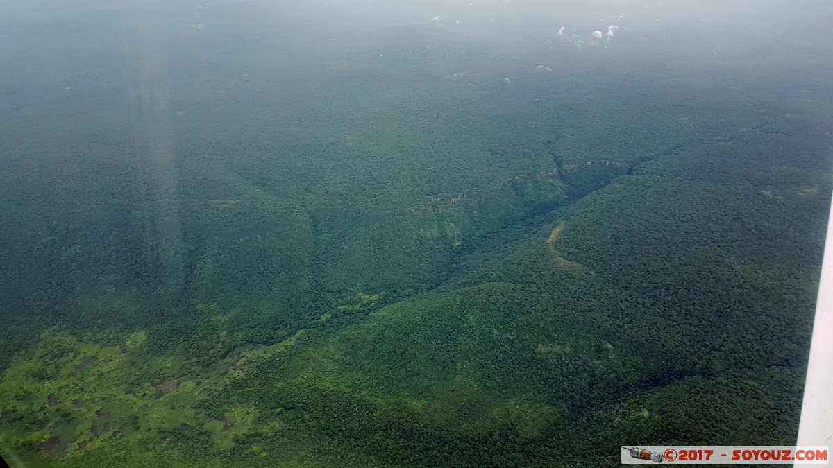 Haut Katanga - Vol Lubumbashi / Manono
Mots-clés: vue aerienne