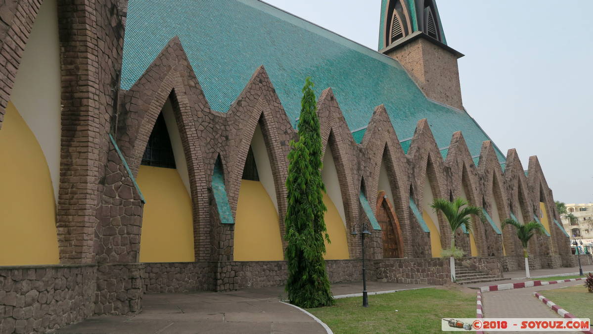 Brazzaville - Basilique St. Anne
Mots-clés: Brazzaville COG geo:lat=-4.26810550 geo:lon=15.28464342 geotagged République du Congo Congo Basilique St. Anne Eglise