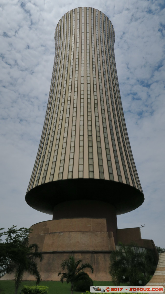 Brazzaville - Tour Nabemba
Mots-clés: Brazzaville COG geo:lat=-4.27194967 geo:lon=15.28919756 geotagged République du Congo Tour Nabemba skyscraper