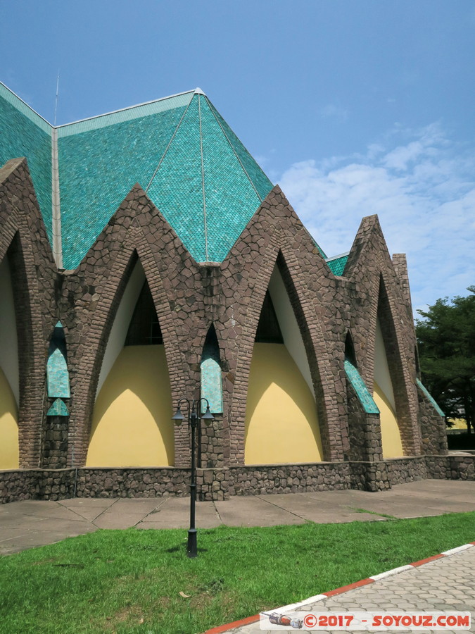 Brazzaville - Basilique St. Anne
Mots-clés: Brazzaville COG geo:lat=-4.26824245 geo:lon=15.28440177 geotagged République du Congo Basilique St. Anne Eglise