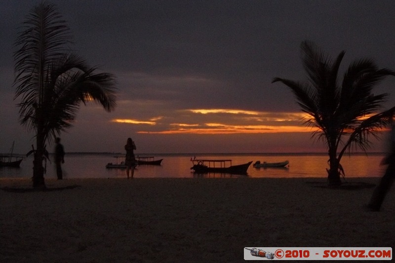 Zanzibar - Kendwa - Sunset
Mots-clés: plage mer sunset