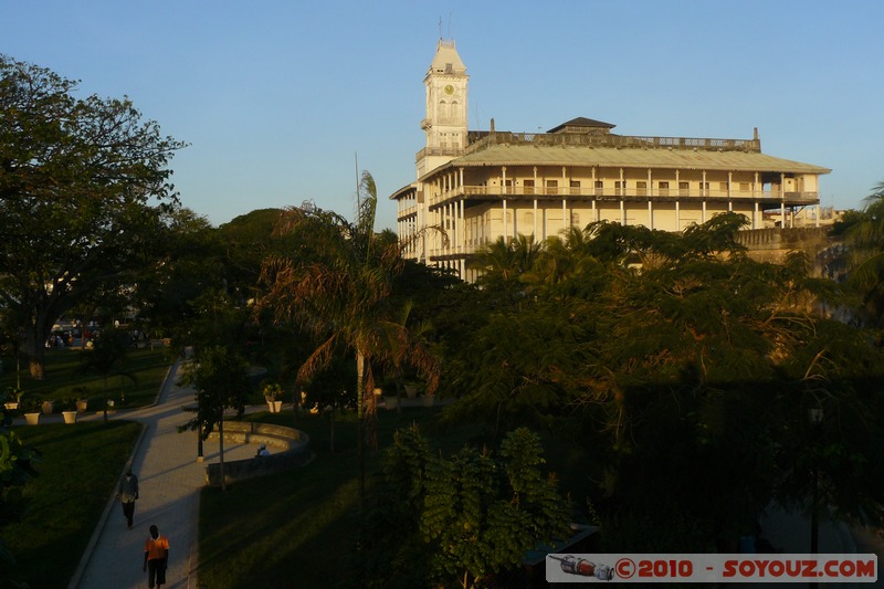 Zanzibar - Stone Town - Beit el-Ajaib (House of Wonders)
Mots-clés: patrimoine unesco Beit el-Ajaib sunset