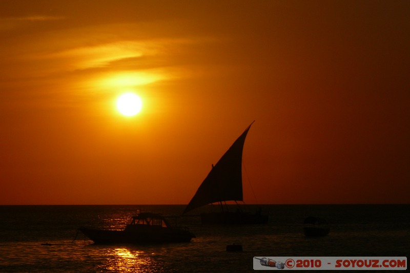 Zanzibar - Stone Town - Sunset
Mots-clés: bateau sunset