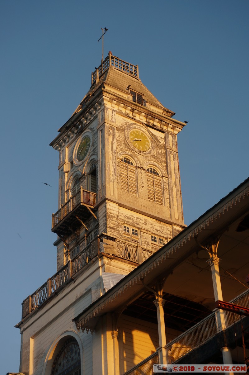 Zanzibar - Stone Town - House of Wonders at sunset
Mots-clés: Stone Town Tanzanie TZA Zanzibar Urban/West Zanzibar House of Wonders Mizingani Seafront sunset