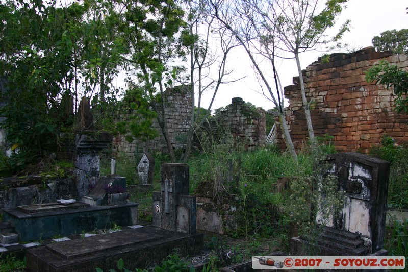 Ruines Mission Santa Ana - Cementerio
