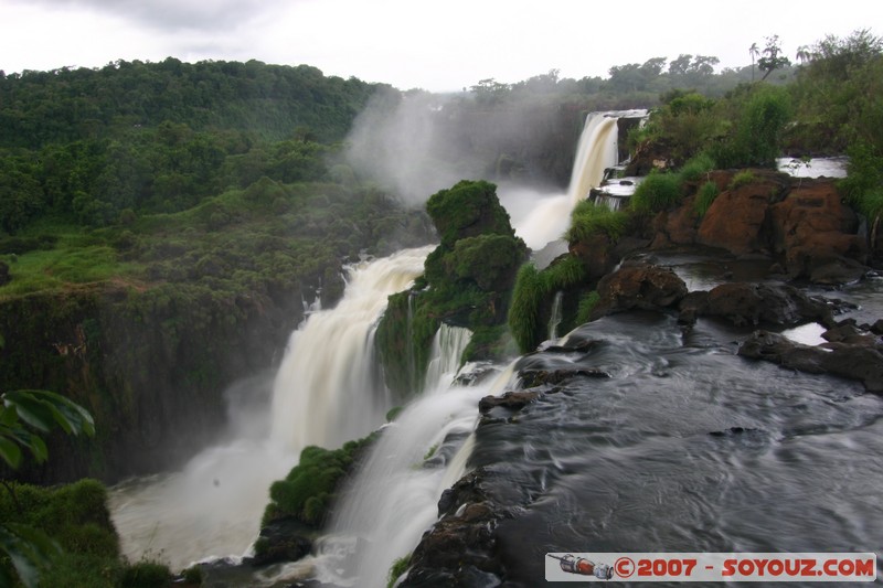 Cataratas del Iguazu - Salto Bernabé Mendez
Mots-clés: cascade