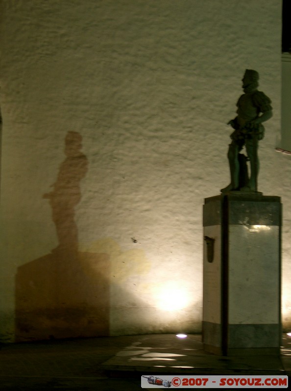 Statue d'Hernando de Lerma (fondateur de la ville)
Jeu d'ombre...
