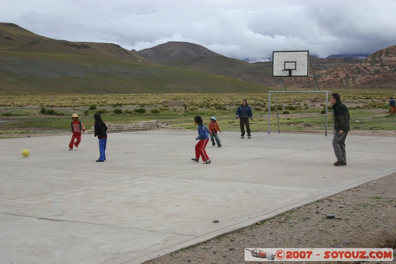 San Antonio de Lipez - partie de foot
Mots-clés: personnes