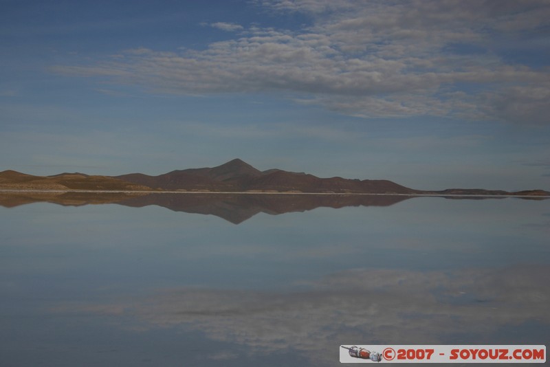 Salar de Uyuni- reflets sur le Salar pendant la saison des pluies
