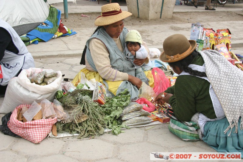 Uyuni - marché à proximité de la gare
Mots-clés: personnes March