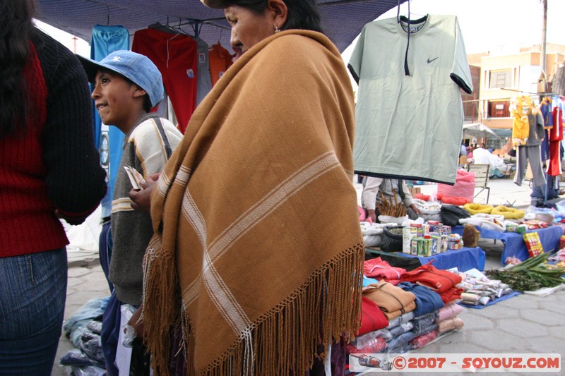 Uyuni - marché à proximité de la gare
Mots-clés: personnes March