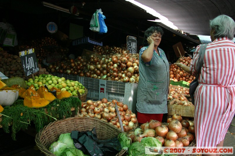 Mercado Vega Central
Mots-clés: March