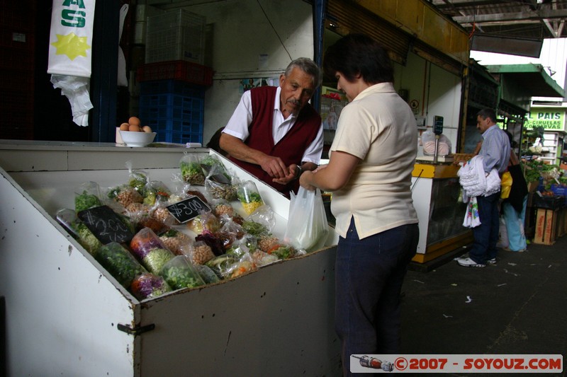 Mercado Vega Central
Mots-clés: March