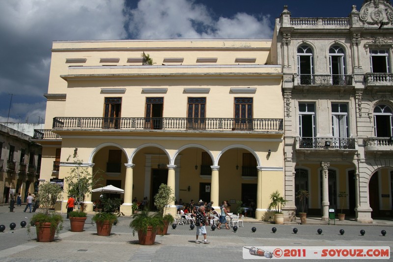 La Habana Vieja - Plaza Vieja
Mots-clés: Altstadt Ciudad de La Habana CUB Cuba geo:lat=23.13610077 geo:lon=-82.35023975 geotagged Plaza Vieja