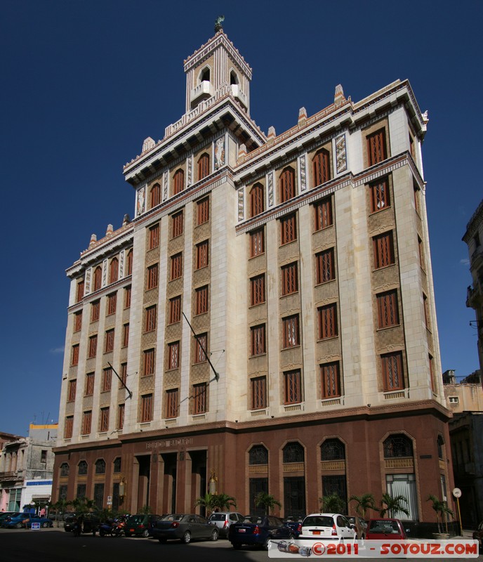 La Habana Vieja - Edificio Bacardi
Mots-clés: Edificio Bacardi Art Deco