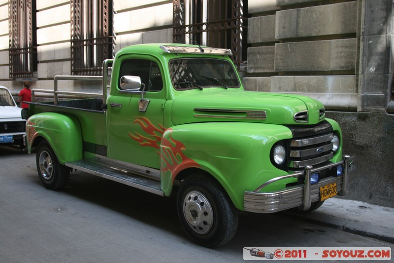 La Habana Vieja - Maquina
Mots-clés: voiture maquina