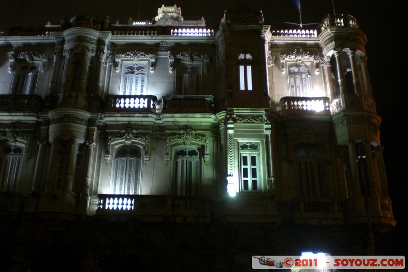 La Habana de noche - Embajada espaÃ±ola (Palacio Velasco)
Mots-clés: Centro Habana Ciudad de La Habana CUB Cuba geo:lat=23.14481919 geo:lon=-82.35775352 geotagged Nuit