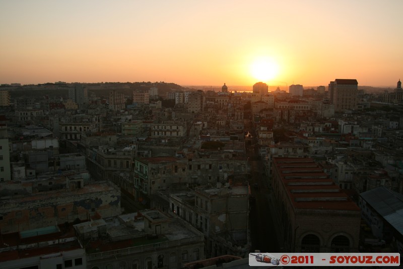 La Havane - Salida del Sol
Mots-clés: Centro Habana Ciudad de La Habana CUB Cuba geo:lat=23.14222458 geo:lon=-82.36339688 geotagged sunset