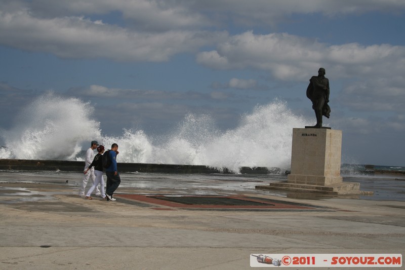 La Havane - Castillo San Salvador de la Punta - Tormenta
Mots-clés: Centro Habana Ciudad de La Habana CUB Cuba geo:lat=23.14397838 geo:lon=-82.36103804 geotagged Castillo San Salvador de la Punta statue mer vagues