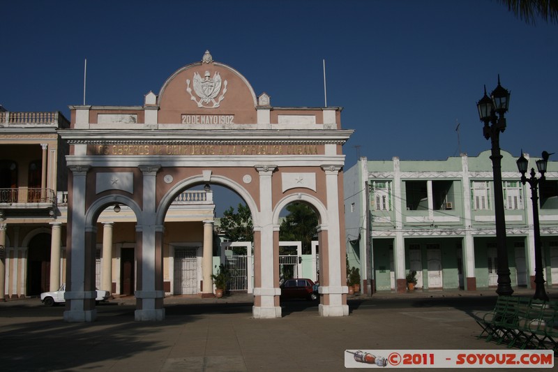 Cienfuegos - Parque Jose Marti - Arco de Triunfo
Mots-clés: Cienfuegos CUB Cuba geo:lat=22.14597772 geo:lon=-80.45377946 geotagged patrimoine unesco