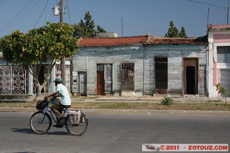 Cienfuegos - Reparto Reina
Mots-clés: Cienfuegos CUB Cuba geo:lat=22.14349392 geo:lon=-80.45968241 geotagged Punta Gorda velo