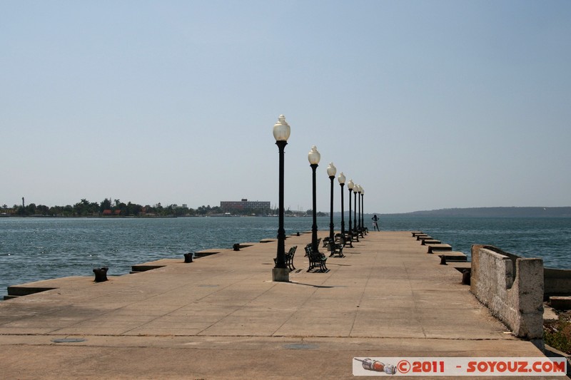 Cienfuegos - Reparto Pueblo Nuevo - Muelle
Mots-clés: Cienfuegos CUB Cuba geo:lat=22.14189525 geo:lon=-80.45253043 geotagged Punta Gorda mer