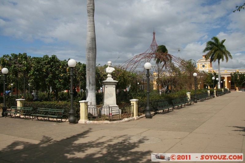 Trinidad - Parque Central
Mots-clés: CUB Cuba geo:lat=21.80047416 geo:lon=-79.98427553 geotagged La Popa Sancti SpÃ­ritus Trinidad patrimoine unesco Parc