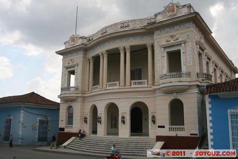 Sancti Spiritus - Plaza Serafi­n Sanchez - Biblioteca Provincial Ruben Martinez
Mots-clés: CUB Cuba geo:lat=21.92764146 geo:lon=-79.44327994 geotagged Sancti SpÃ­ritus