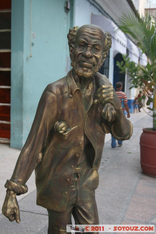 Sancti Spiritus - Calle Independencia Sur
Mots-clés: CUB Cuba geo:lat=21.92600427 geo:lon=-79.44214118 geotagged Sancti SpÃ­ritus statue