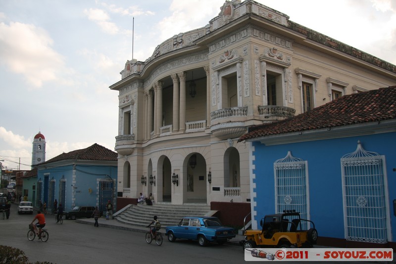 Sancti Spiritus - Plaza Serafi­n Sanchez - Biblioteca Provincial RubÃ©n MartÃ­nez
Mots-clés: CUB Cuba geo:lat=21.92756778 geo:lon=-79.44324814 geotagged Sancti SpÃ­ritus Colonial Espagnol