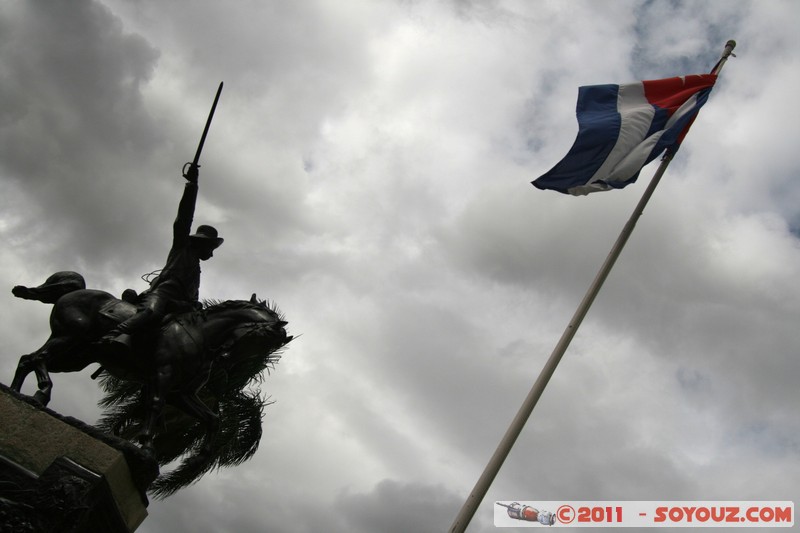 Camaguey - Parque Agramonte
Mots-clés: CUB Cuba geo:lat=21.37905004 geo:lon=-77.91833721 geotagged patrimoine unesco statue Drapeau