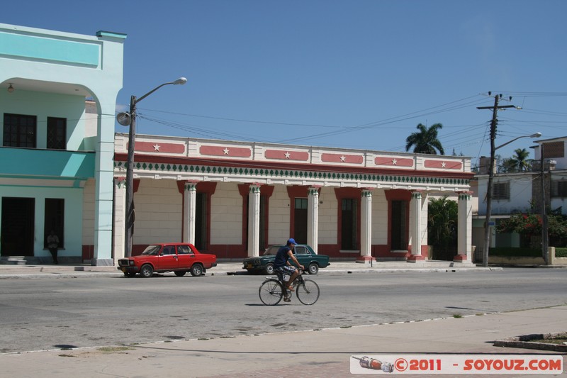 Camaguey
Mots-clés: CamagÃ¼ey CUB Cuba geo:lat=21.37082588 geo:lon=-77.90845622 geotagged La Moncloa velo