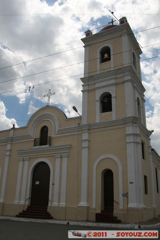 Cementerio de Camaguey - Iglesia San Cristo del Buen Viaje
Mots-clés: CamagÃ¼ey CUB Cuba geo:lat=21.37681480 geo:lon=-77.92359471 geotagged Eglise