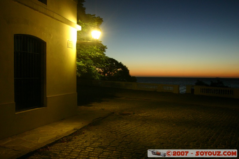 Colonia del Sacramento - Ciudad Vieja au crépuscule
Mots-clés: patrimoine unesco sunset Nuit